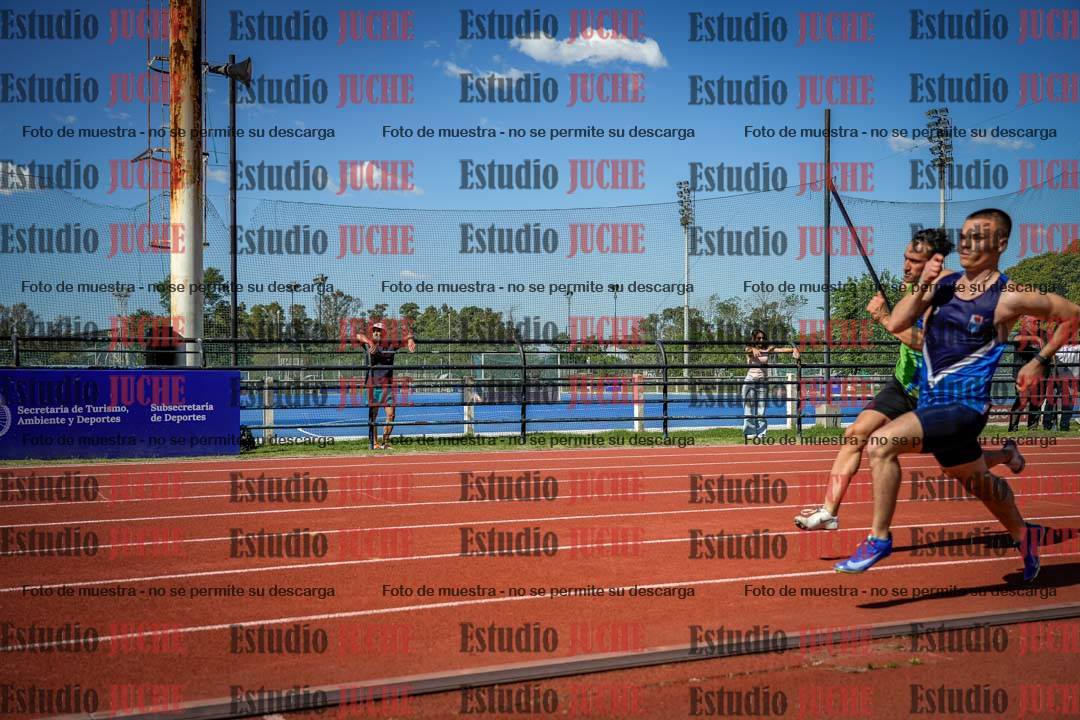 Fotos de los 200 m llanos de varones