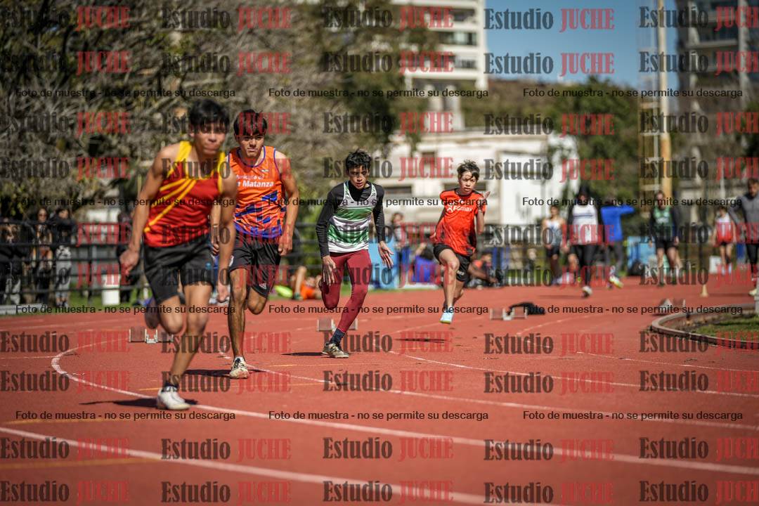 Fotos de los 200 m llanos de varones