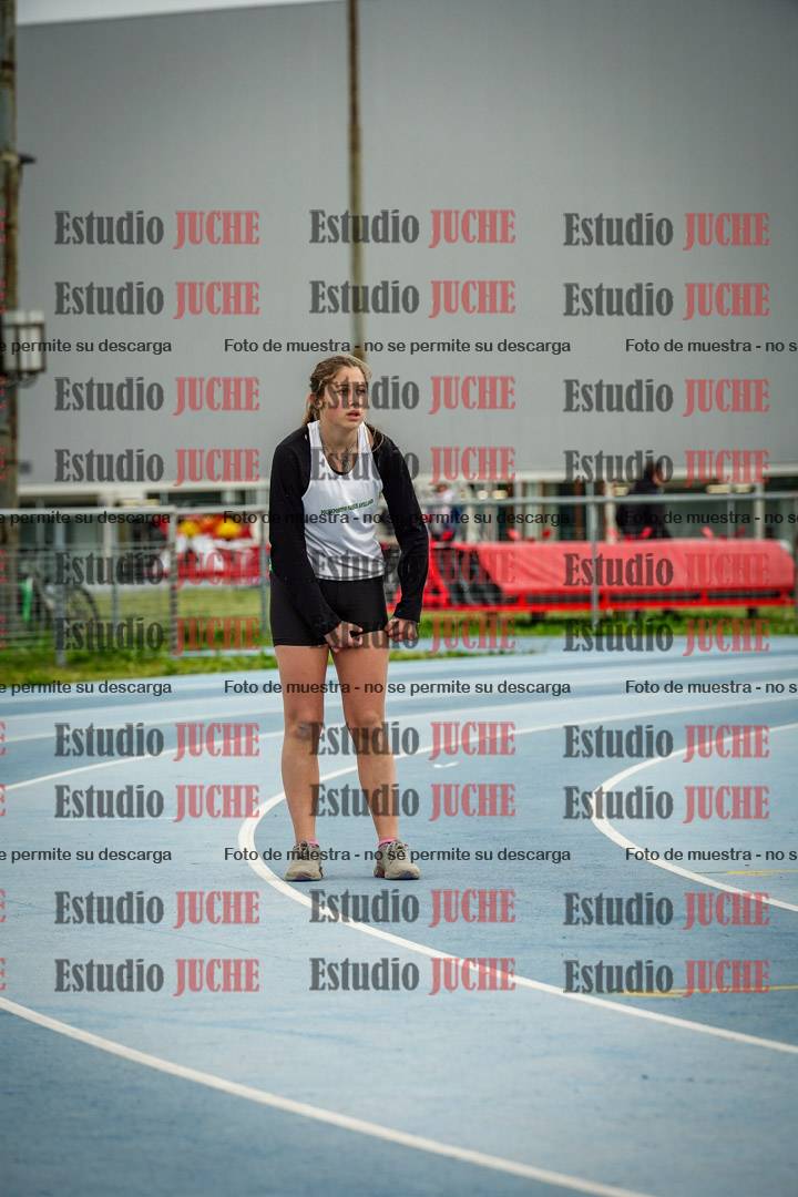 Fotos de las postas 5x80 m de mujeres - U14 - FINAL