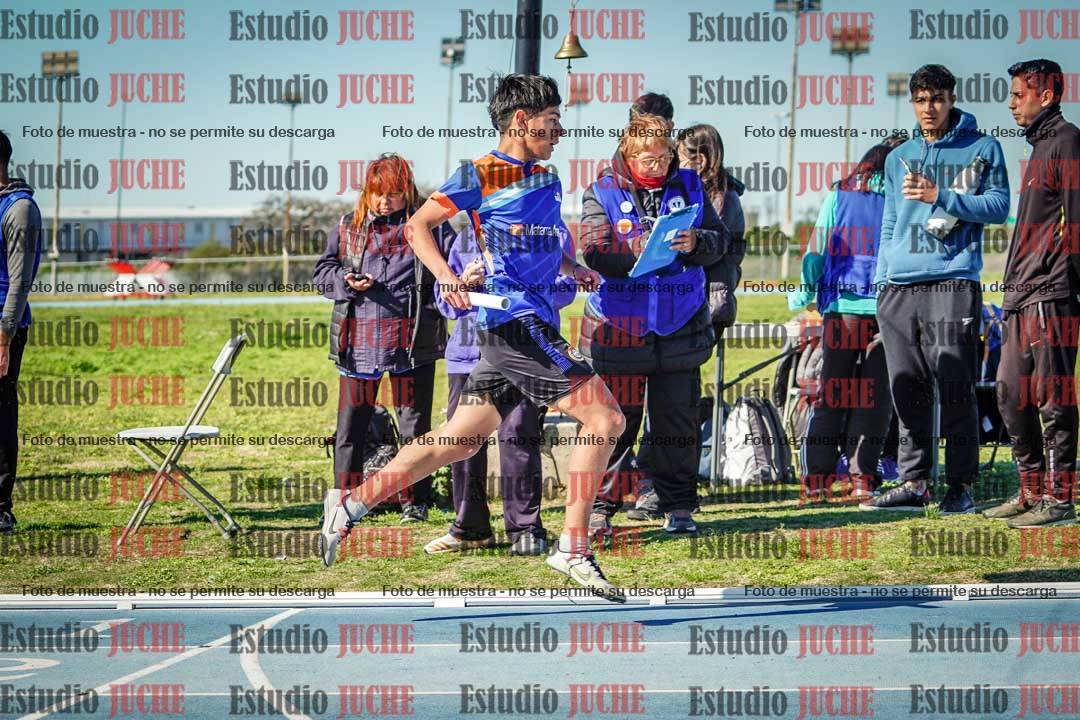 Fotos de las Postas 4x400 m de mujeres y varones