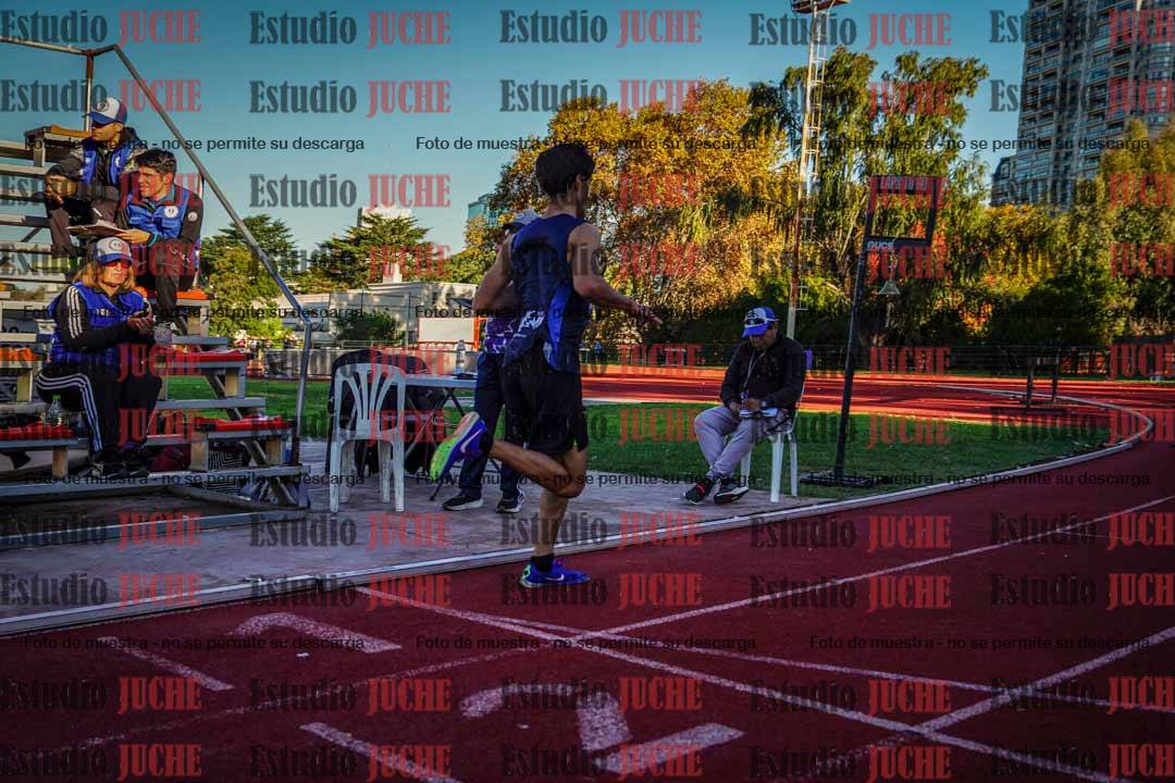 Fotos de los 3000 m llanos de varones