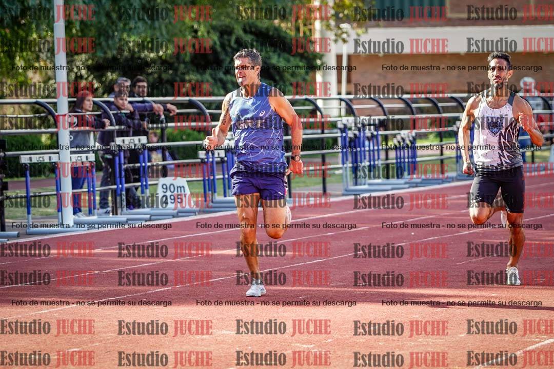 Fotos de los 400 m llanos de varones