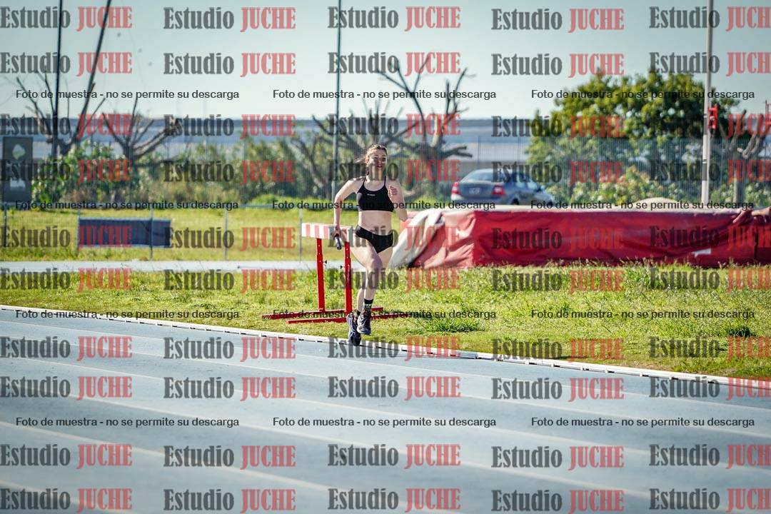Fotos de las Postas 4x400 m de mujeres y varones