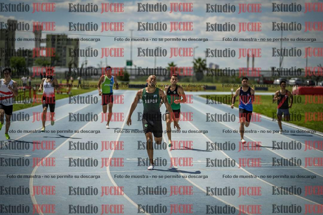 Fotos de los 400 m llanos de varones
