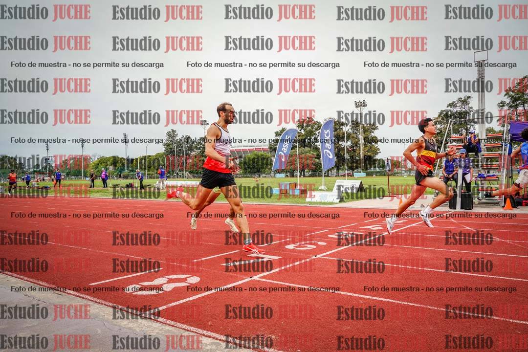 Fotos de los 400 m llanos de varones