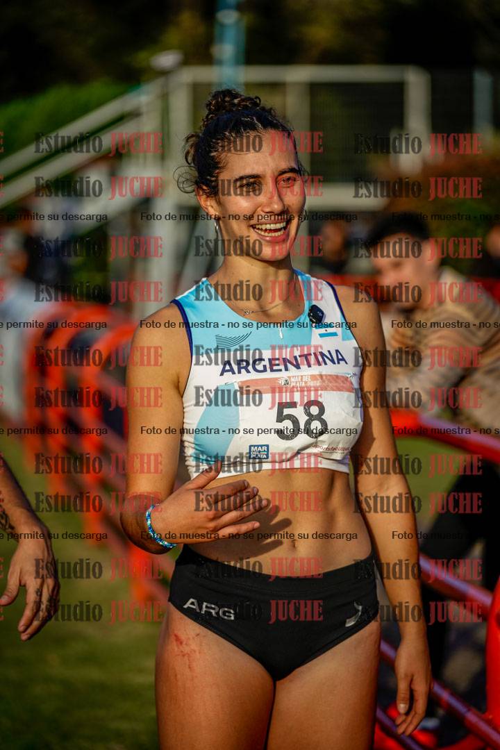 Fotos de algunos extras y podios del día 1