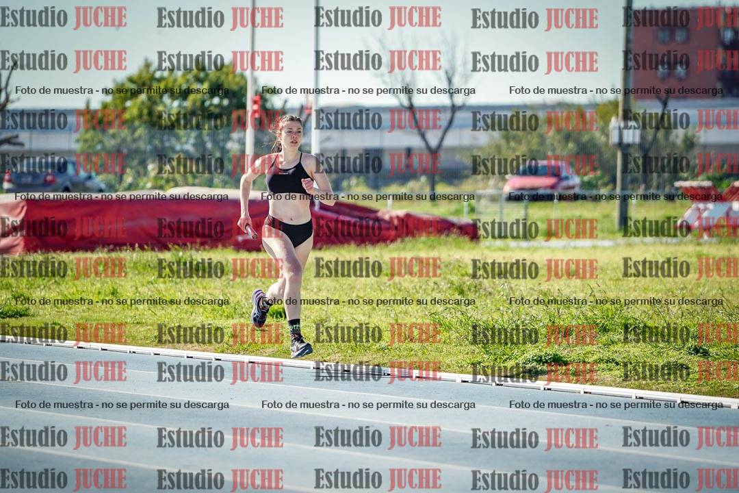 Fotos de las Postas 4x400 m de mujeres y varones