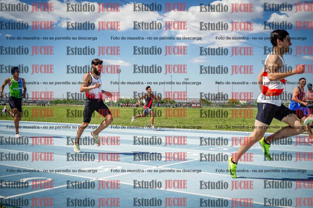 Fotos de los 400 m llanos de varones