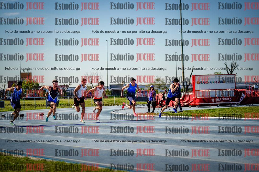Fotos de los 100 m llanos de varones - FINAL
