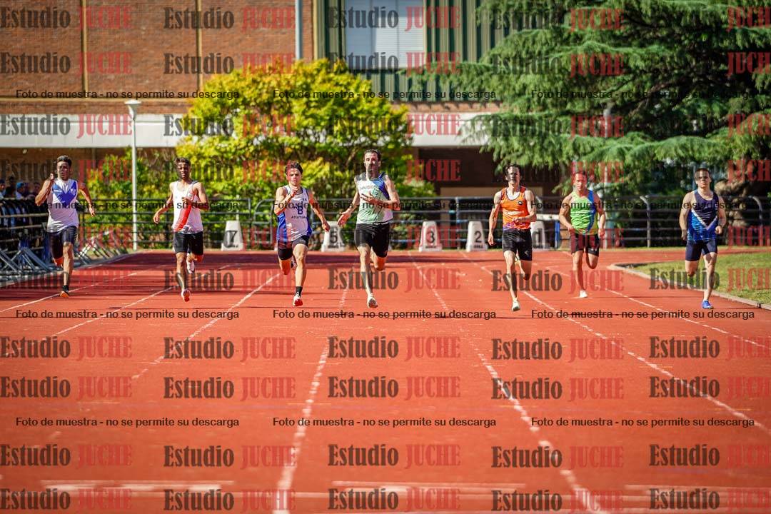Fotos de los 200 m llanos de varones