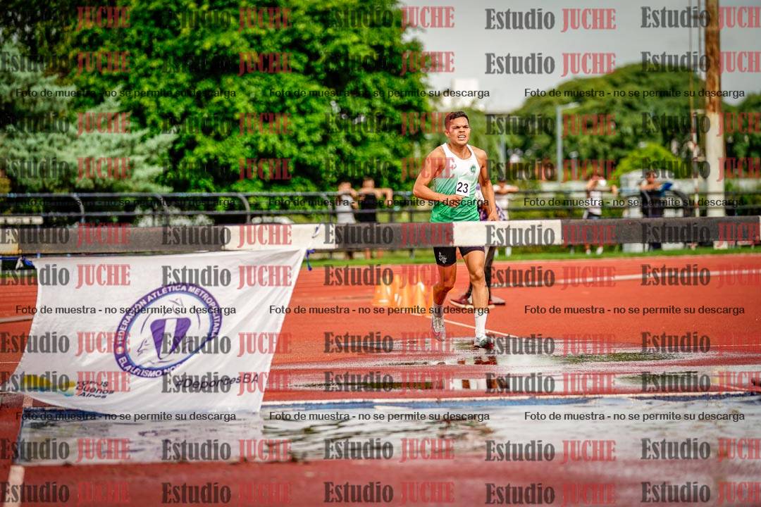 Fotos de los 3000 m con obstáculos de varones