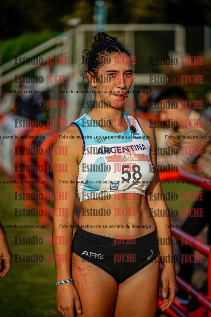 Fotos de algunos extras y podios del día 1