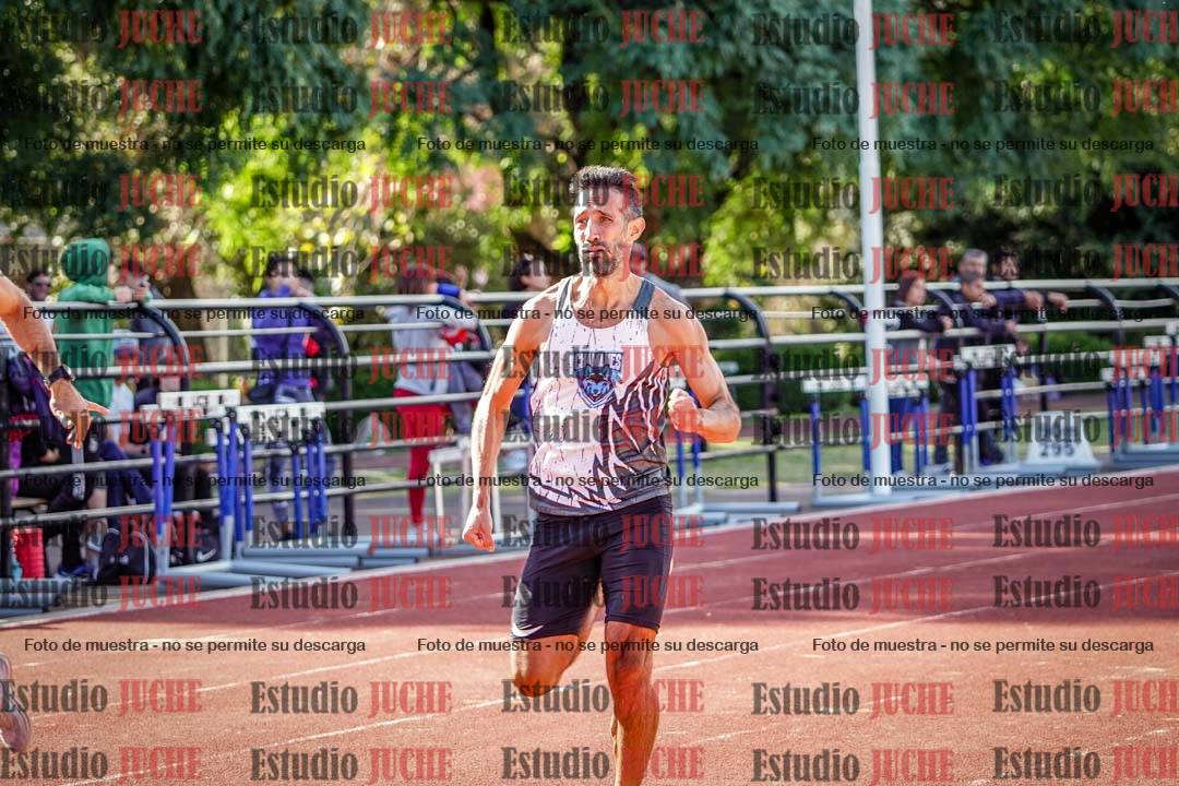 Fotos de los 400 m llanos de varones