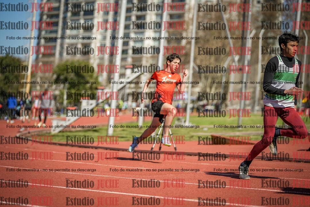Fotos de los 200 m llanos de varones