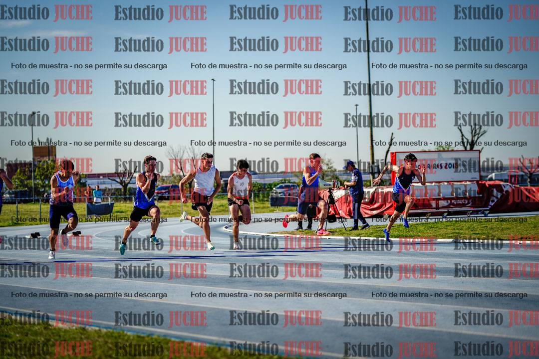 Fotos de los 100 m llanos de varones - FINAL