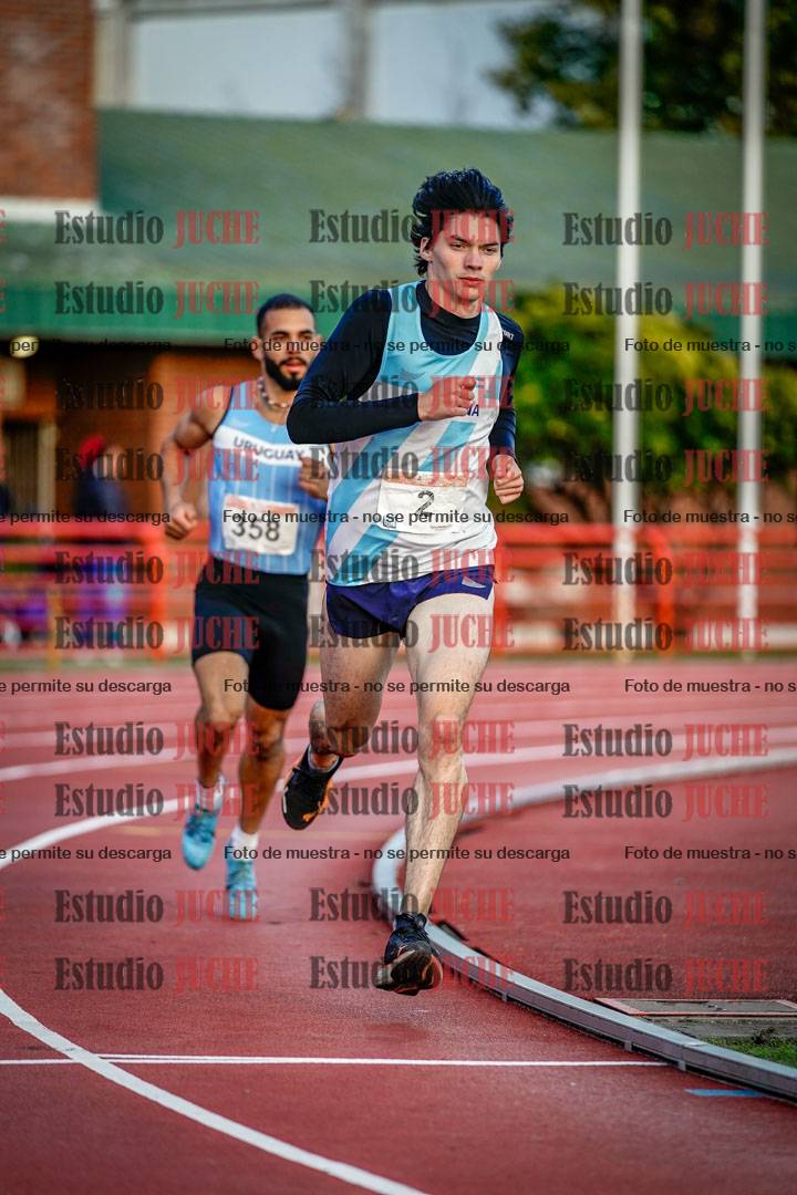 Fotos de los 1500 m llanos de varones - deca 10