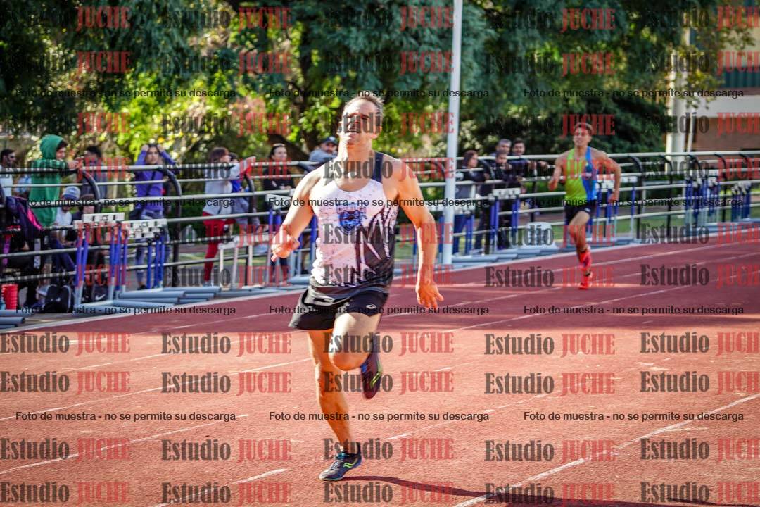 Fotos de los 400 m llanos de varones