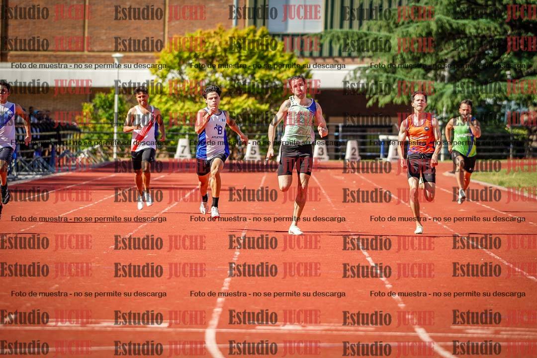 Fotos de los 200 m llanos de varones