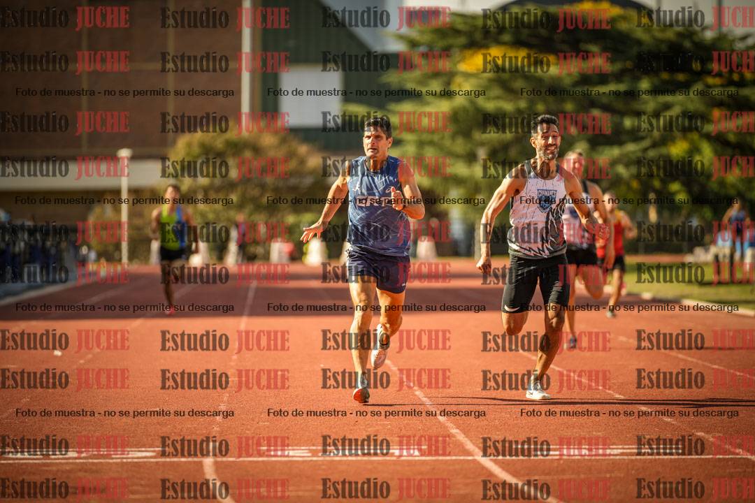 Fotos de los 400 m llanos de varones