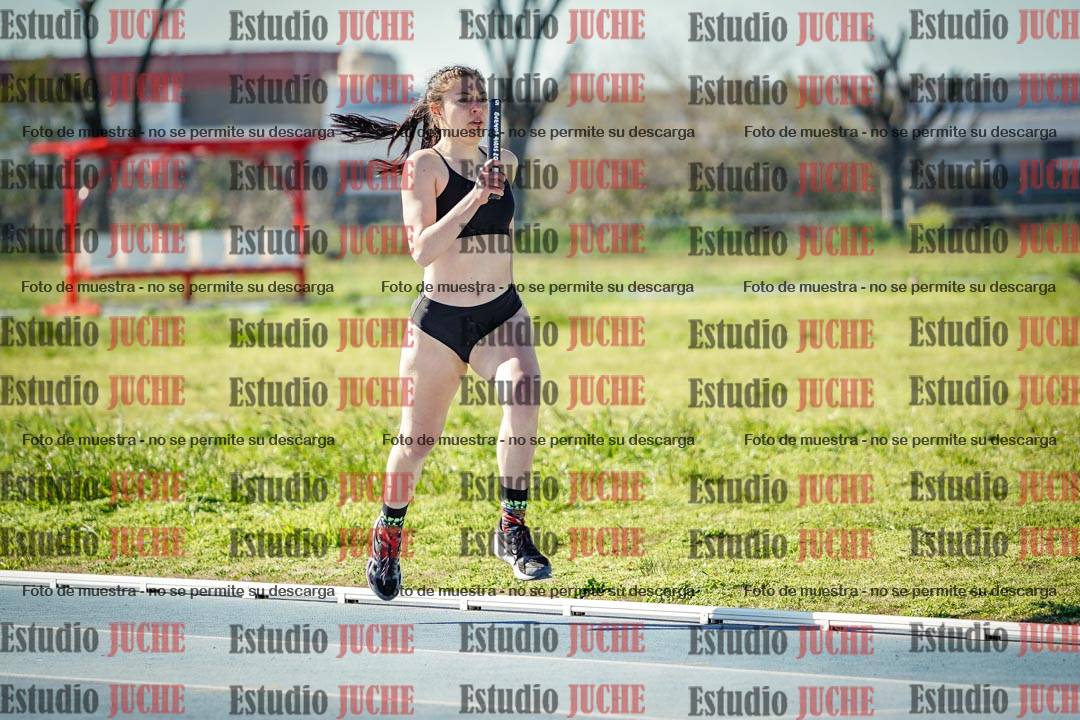 Fotos de las Postas 4x400 m de mujeres y varones