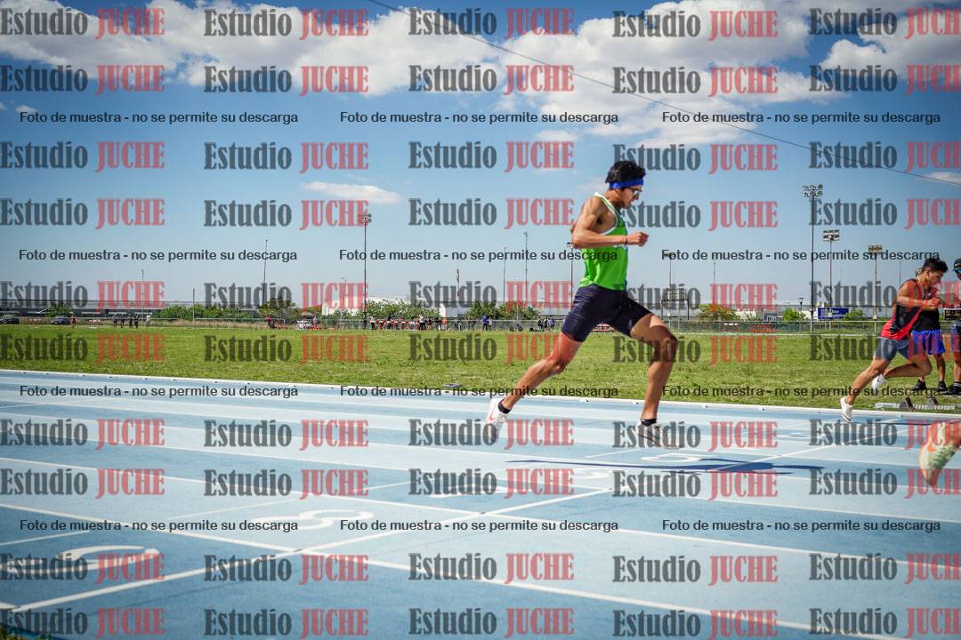 Fotos de los 400 m llanos de varones
