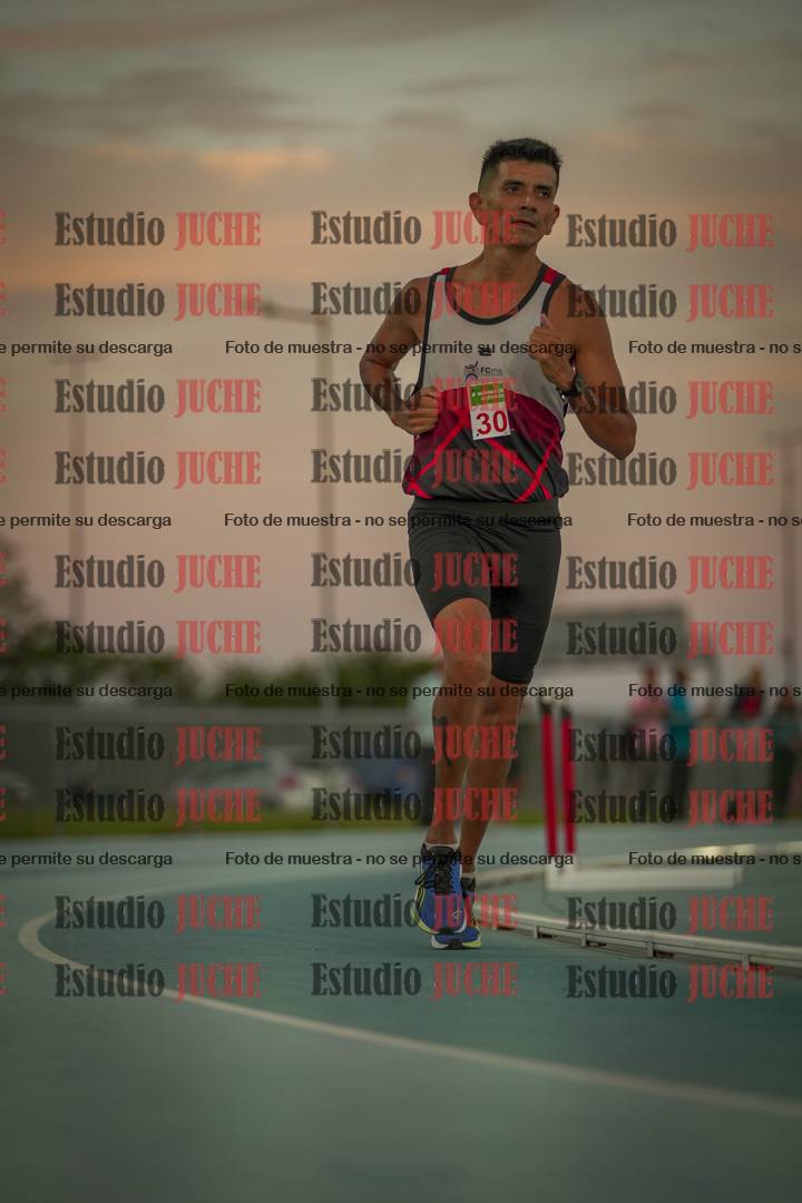 Fotos de los 3000 m llanos de varones