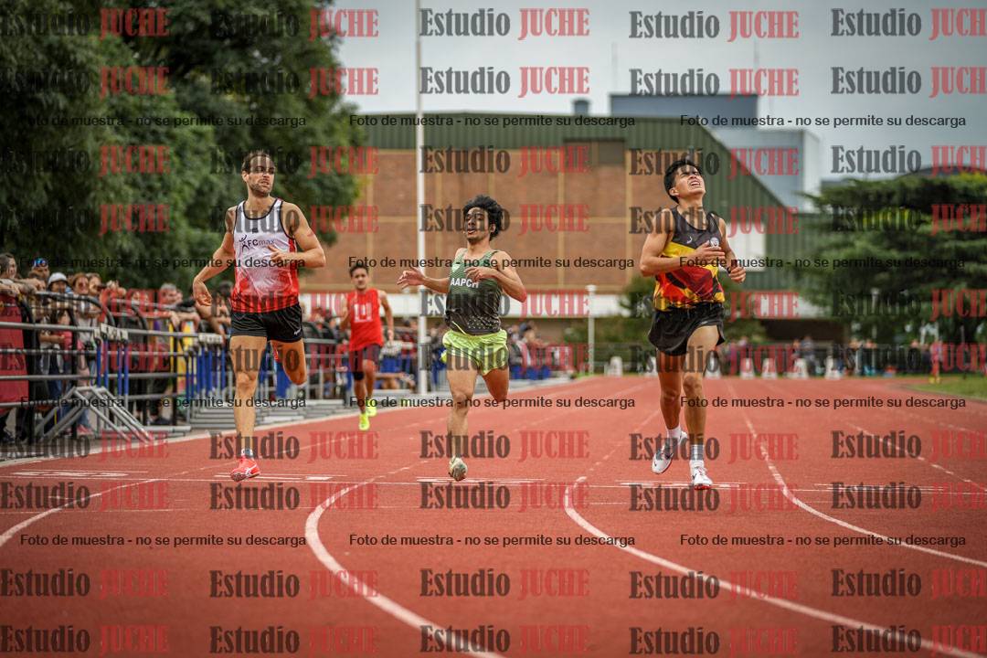 Fotos de los 400 m llanos de varones