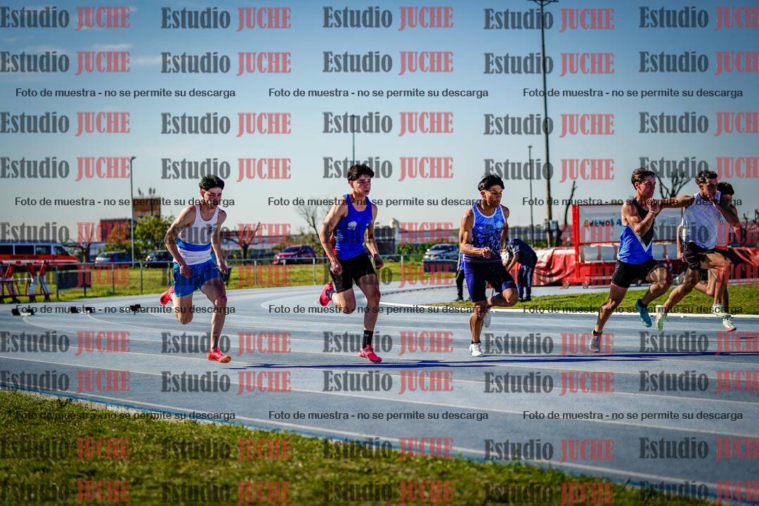 Fotos de los 100 m llanos de varones - FINAL