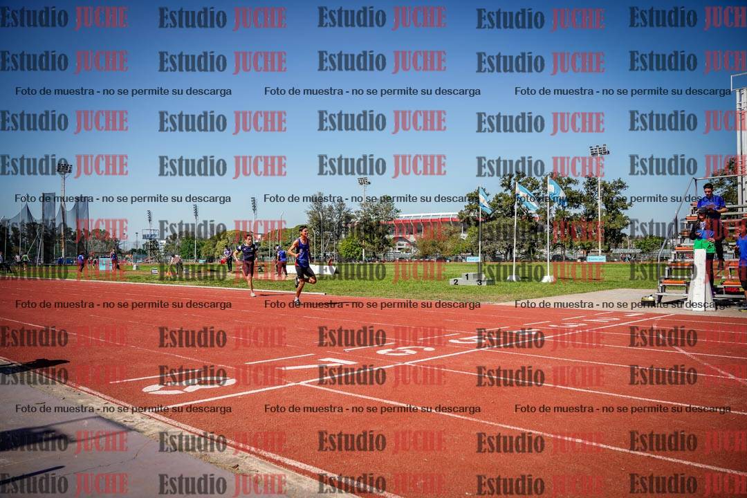Fotos de los 400 m llanos de varones