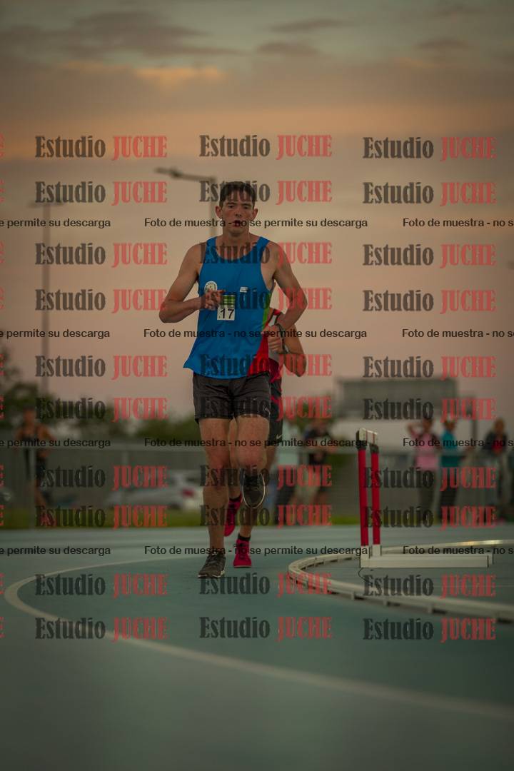 Fotos de los 3000 m llanos de varones