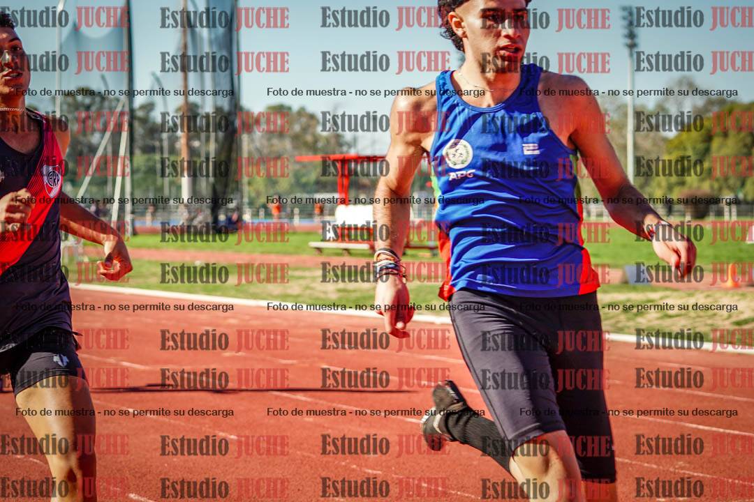 Fotos de los 400 m llanos de varones
