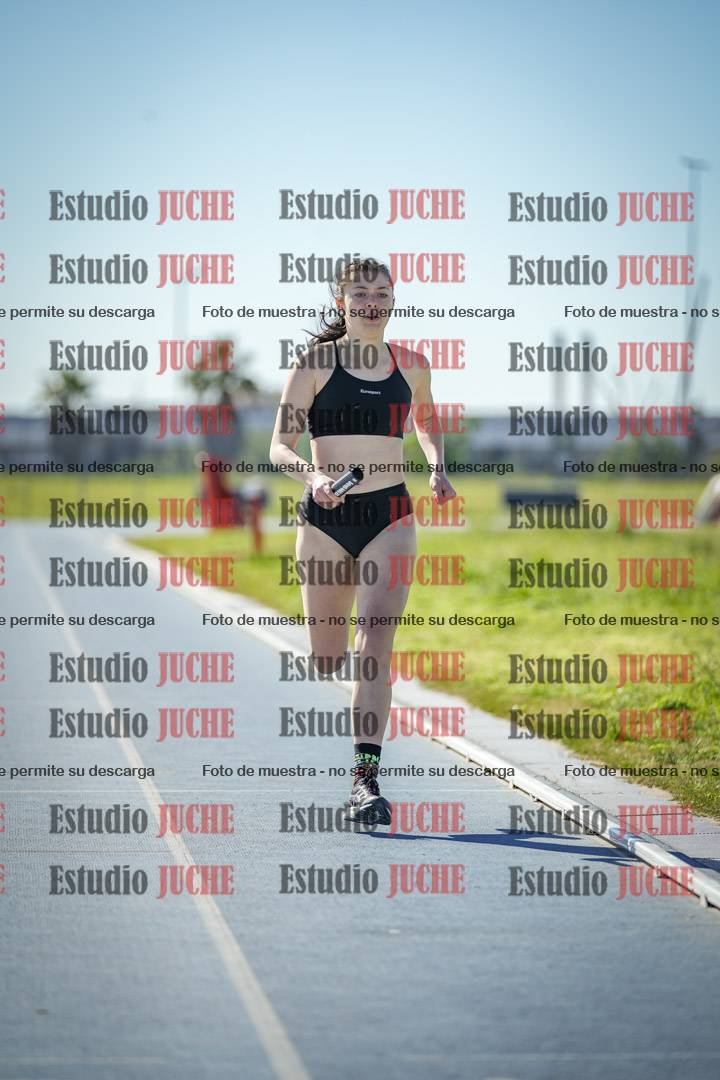 Fotos de las Postas 4x400 m de mujeres y varones