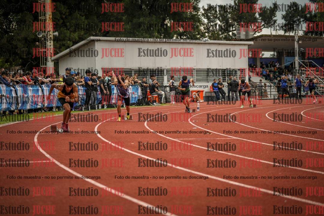 Fotos de los 400 m llanos de varones - FINAL