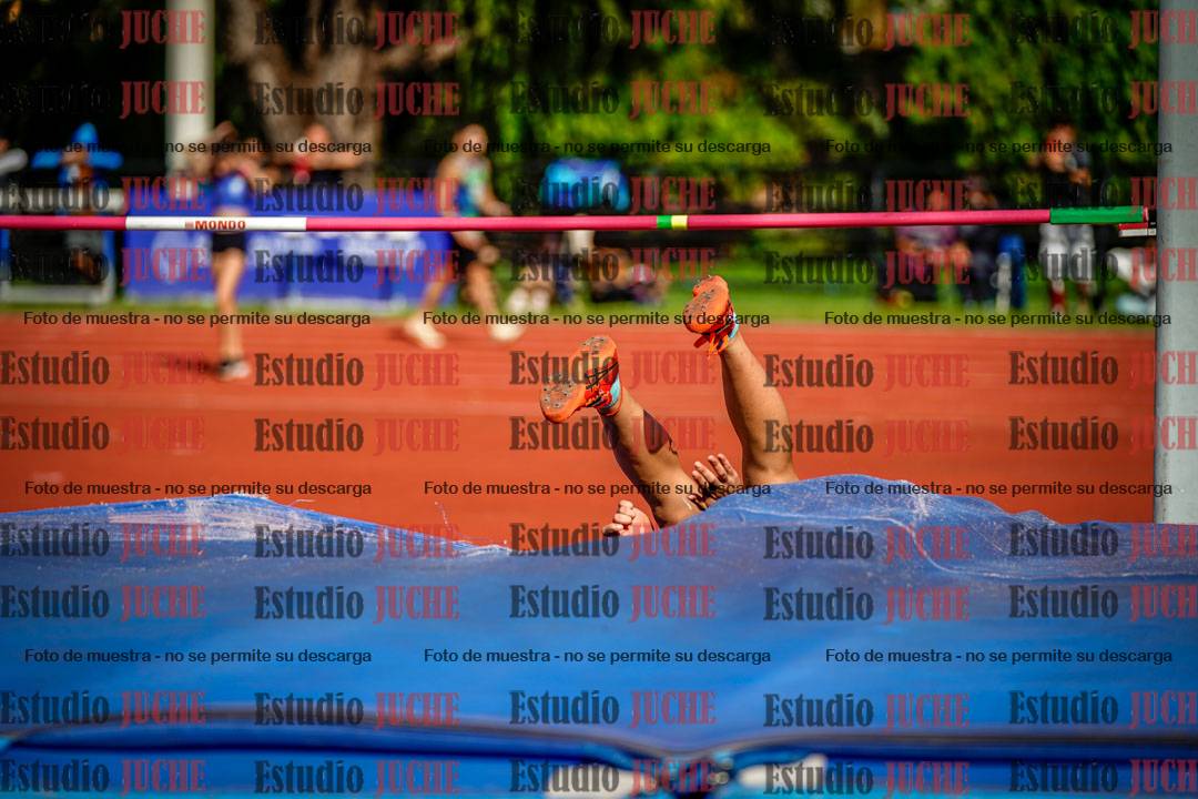 Fotos del salto en alto de mujeres