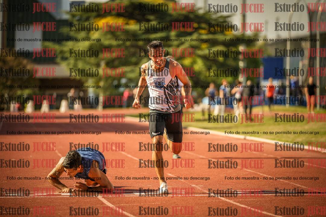 Fotos de los 400 m llanos de varones