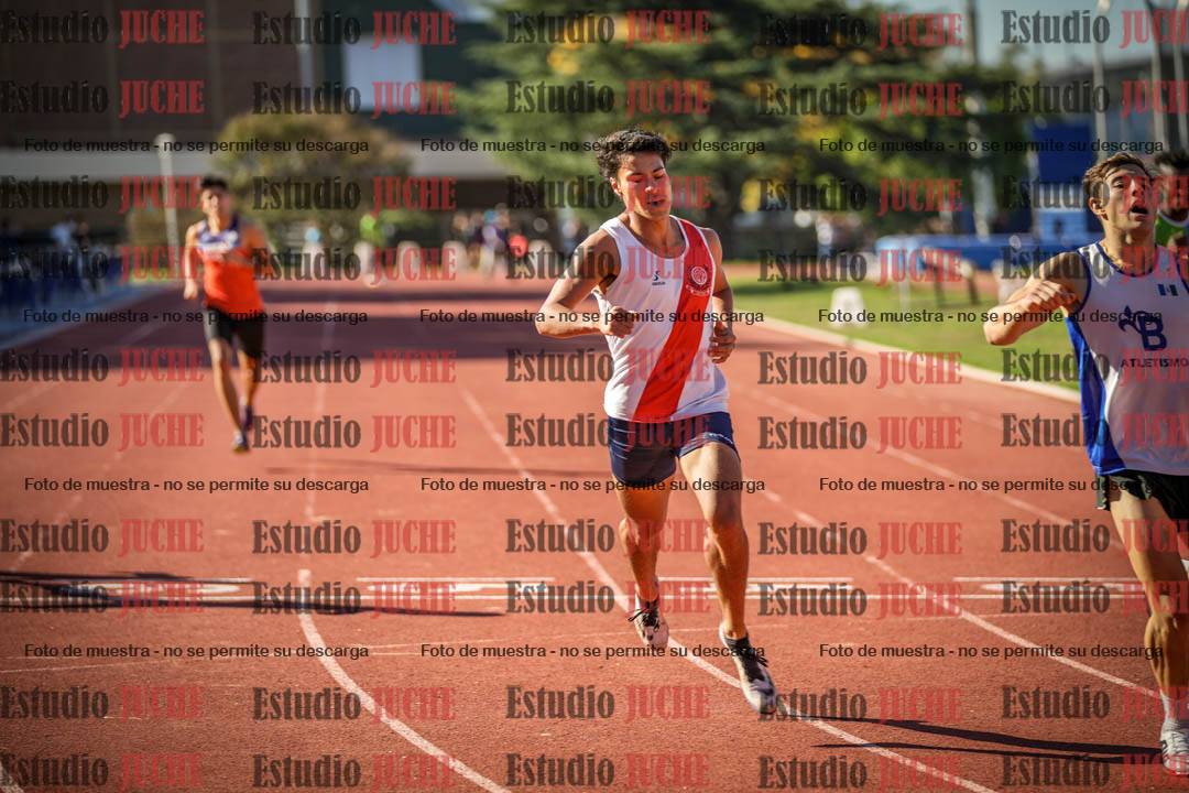 Fotos de los 400 m llanos de varones