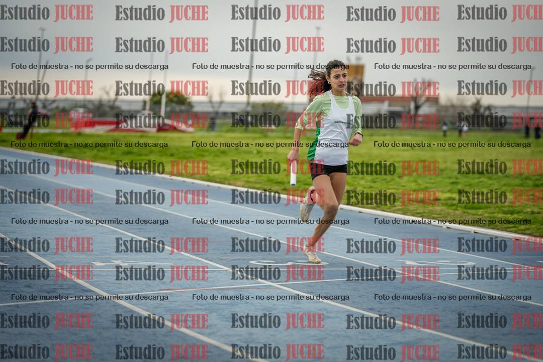Fotos de las postas 5x80 m de mujeres - U14 - FINAL