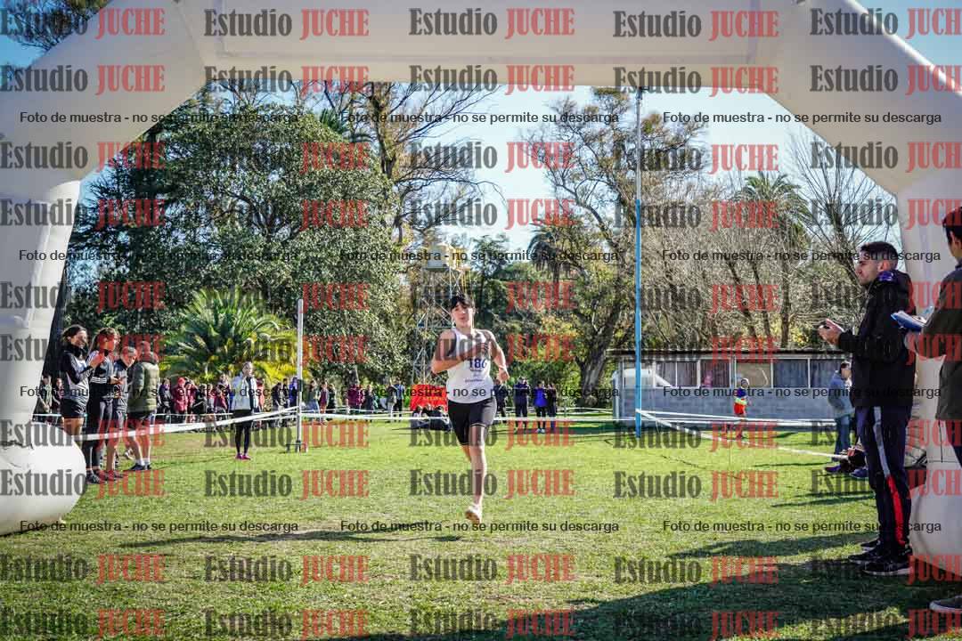 Fotos de la llegada del cross de 1500 m