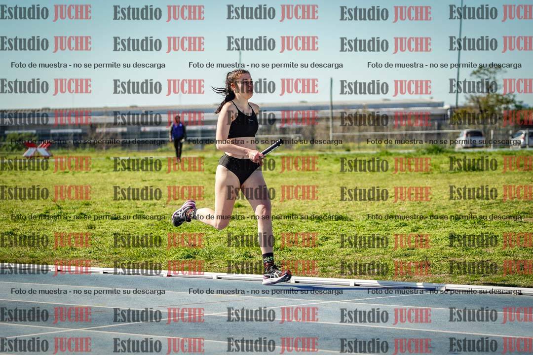 Fotos de las Postas 4x400 m de mujeres y varones