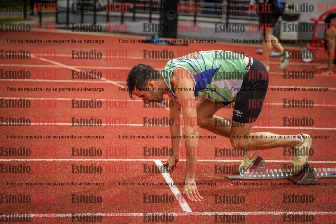 Fotos de los 400 m llanos de varones