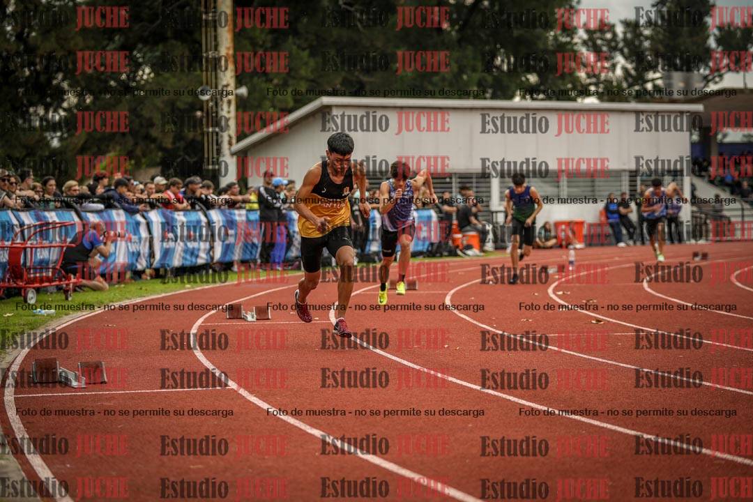 Fotos de los 400 m llanos de varones - FINAL