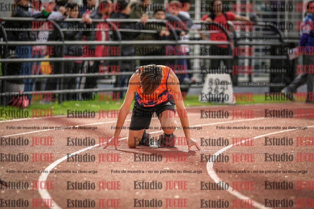 Fotos de los 400 m llanos de varones