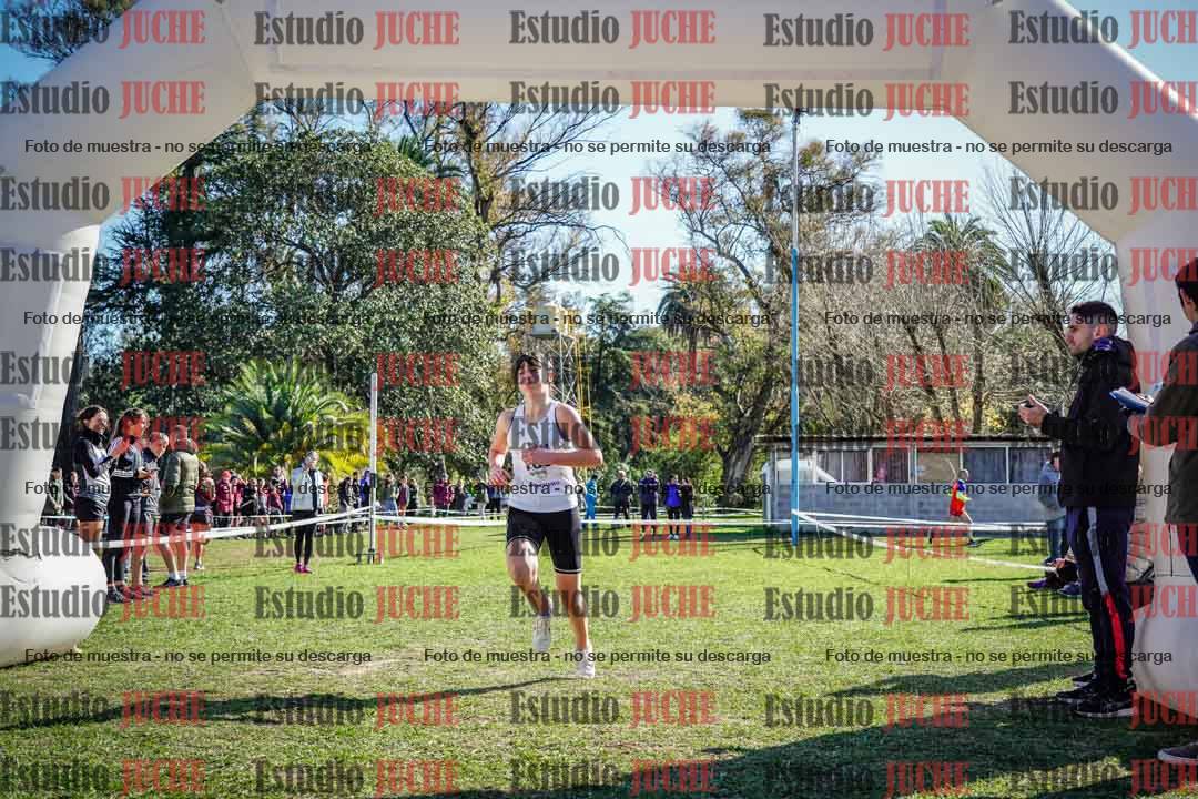 Fotos de la llegada del cross de 1500 m