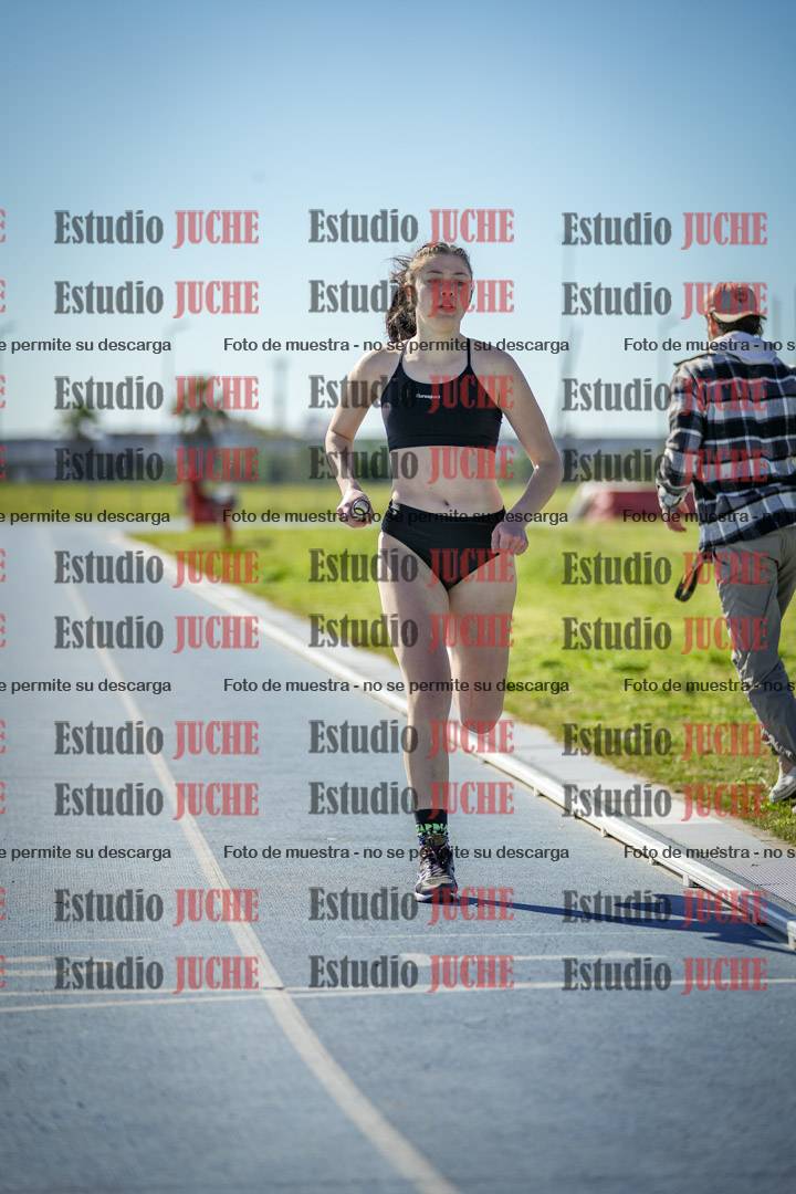 Fotos de las Postas 4x400 m de mujeres y varones