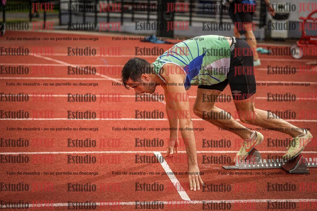 Fotos de los 400 m llanos de varones