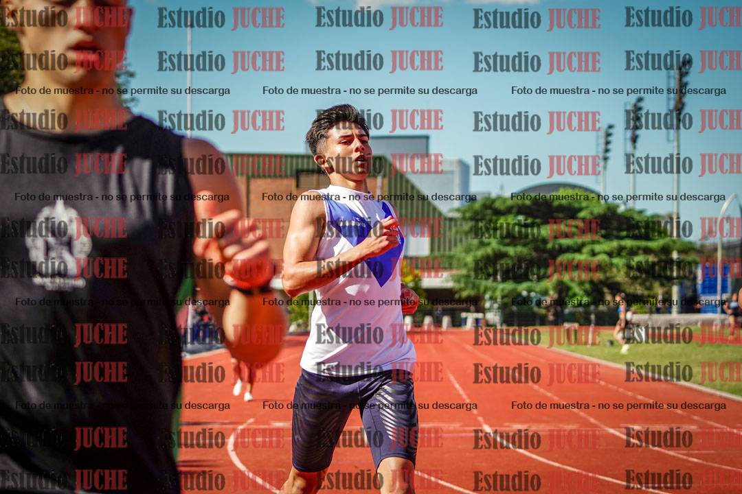 Fotos de los 200 m llanos de varones