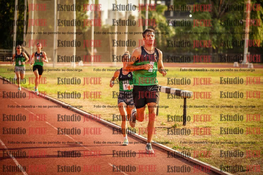 Fotos de los 5000 m llanos de mujeres y varones