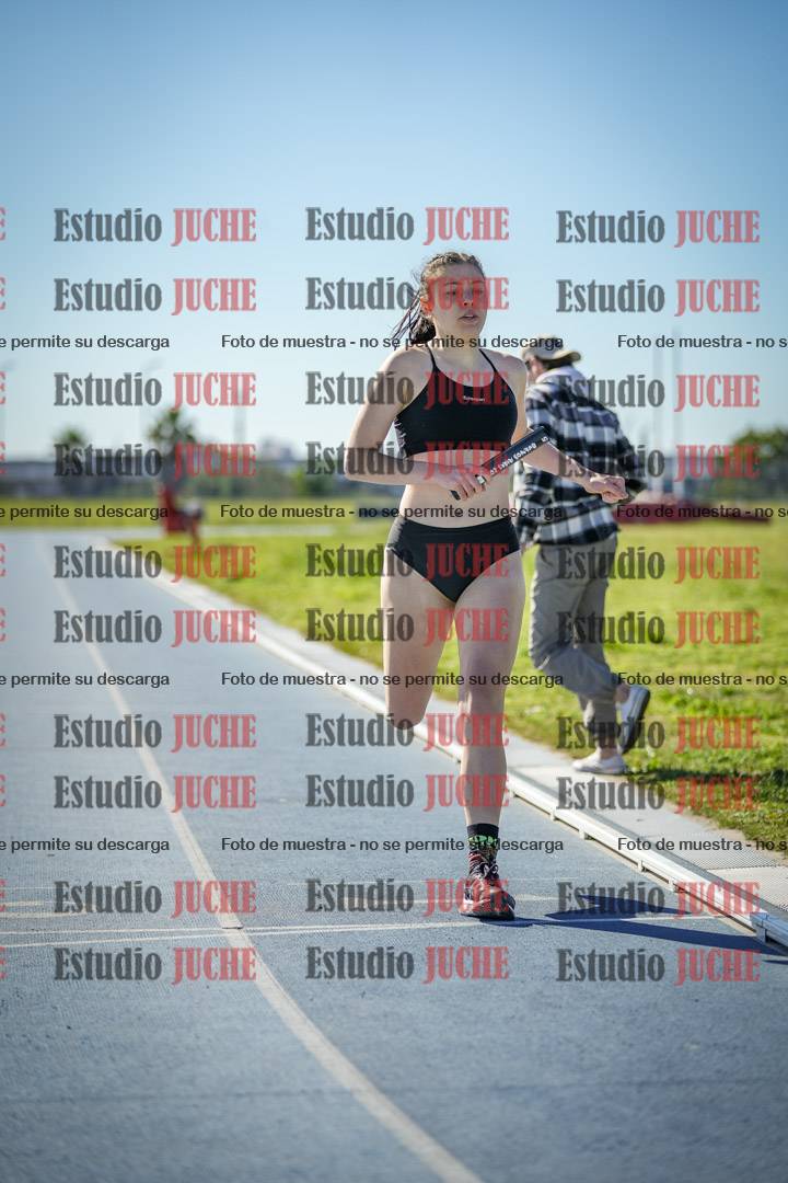 Fotos de las Postas 4x400 m de mujeres y varones