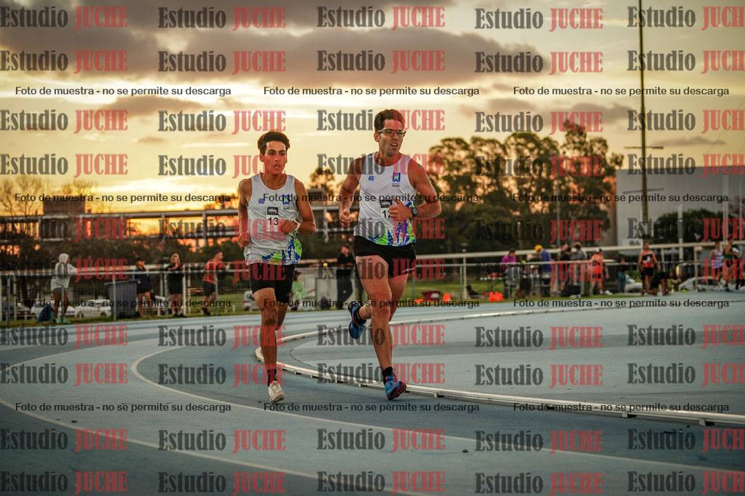 Fotos de los 3000 m llanos de varones