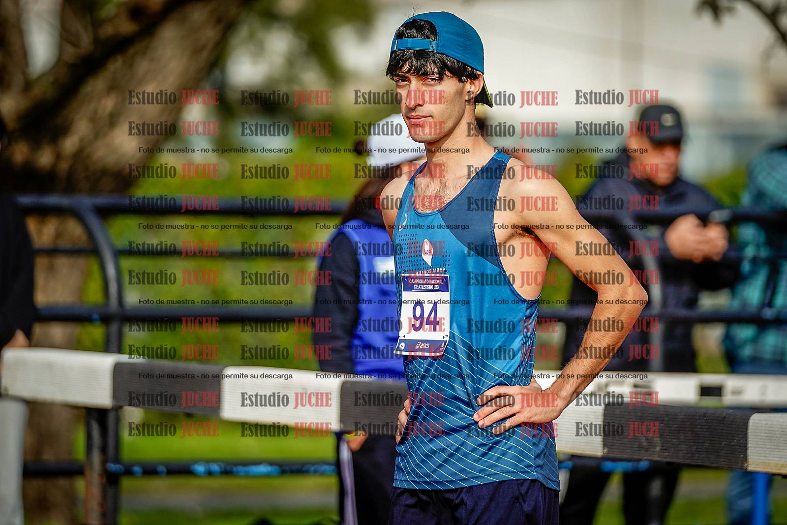 Fotos de los 3000 m con obstáculos de varones